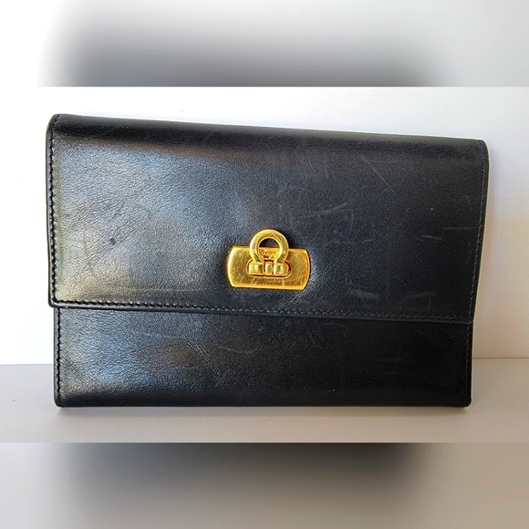 Salvatore Ferragamo Handbags - Authentic Salvatore Ferragamo 3 -fold wallet Black Leather Ganchini Bracket